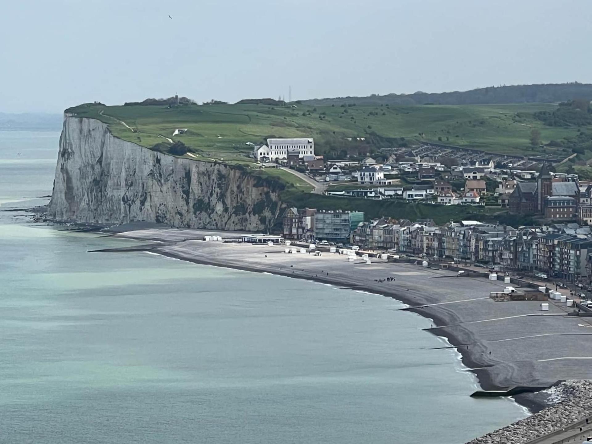 Appartement La Vue Mers Avec Vue Panoramique Et Balcon, 100 M Plage, Velos Fournis Location Capriciosa, Petit Dejeuner En Option Exterior foto